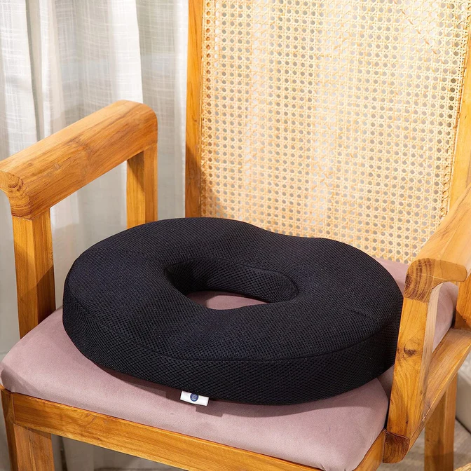 sky donut shaped seat cushion tailbone and lumbar support firm support the white willow black memory foam 809093 672x672 1